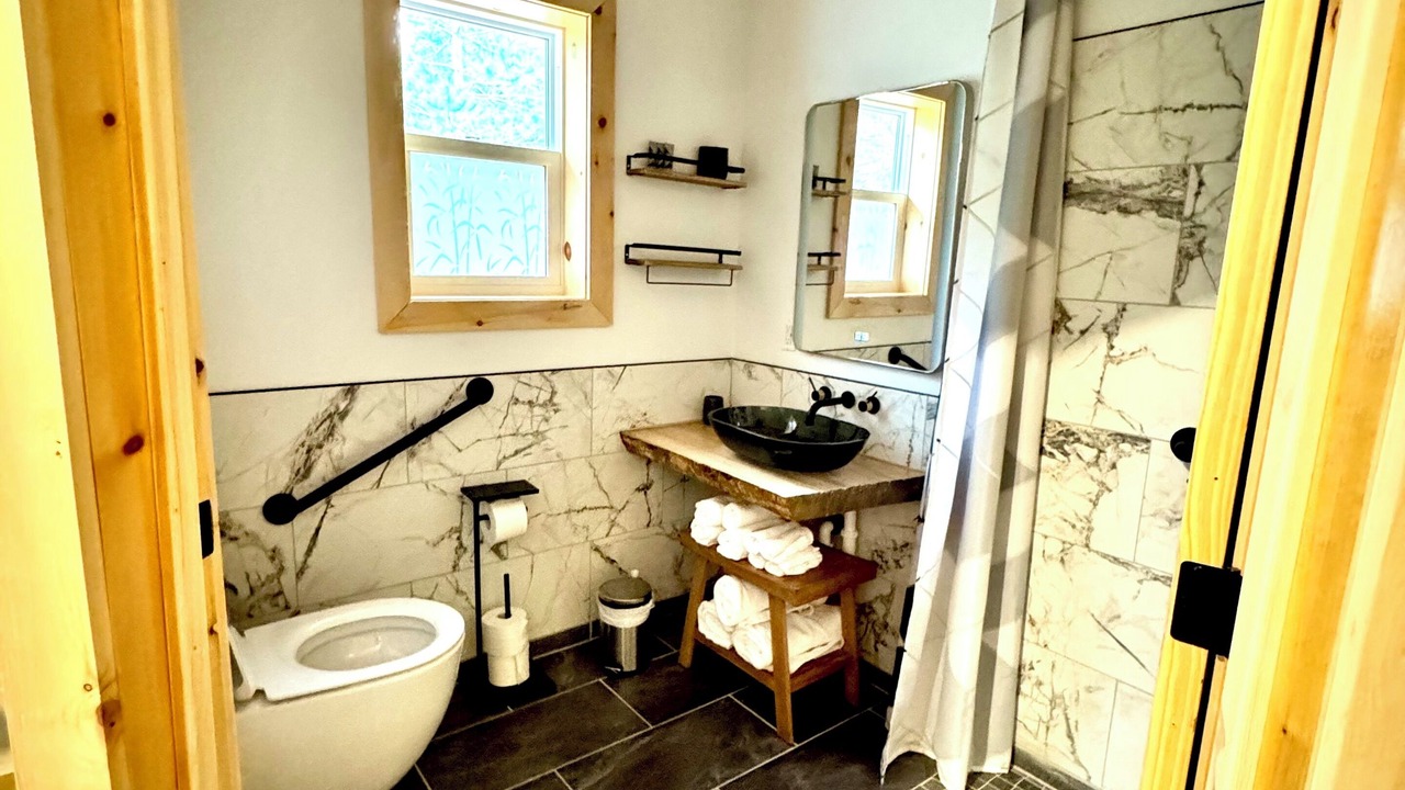 Photo of Bathroom in Searchmont