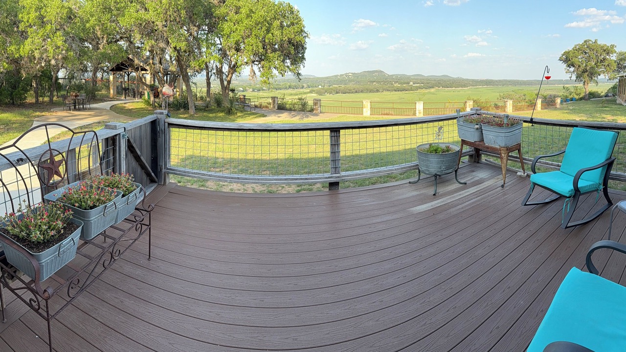 Photo of Patio Balcony in Bandera