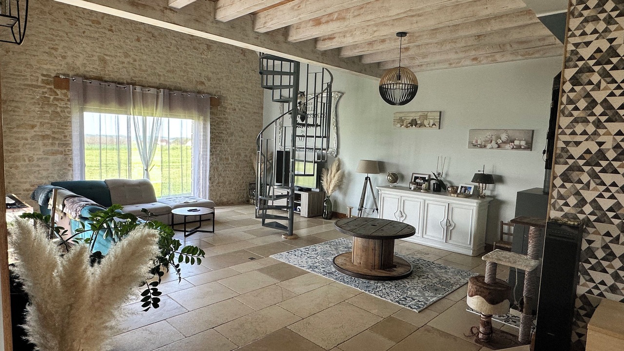 Photo of Livingroom in Saint-Robert