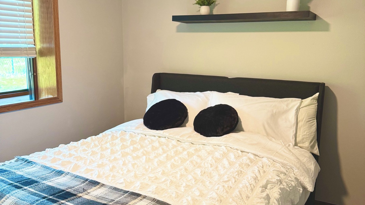 Photo of Bedroom in Weber