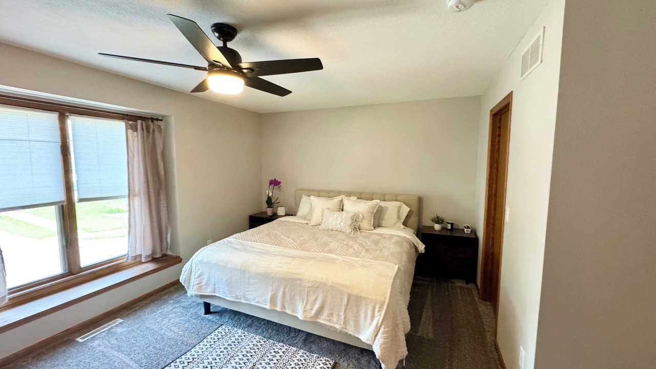 Photo of Bedroom in Weber