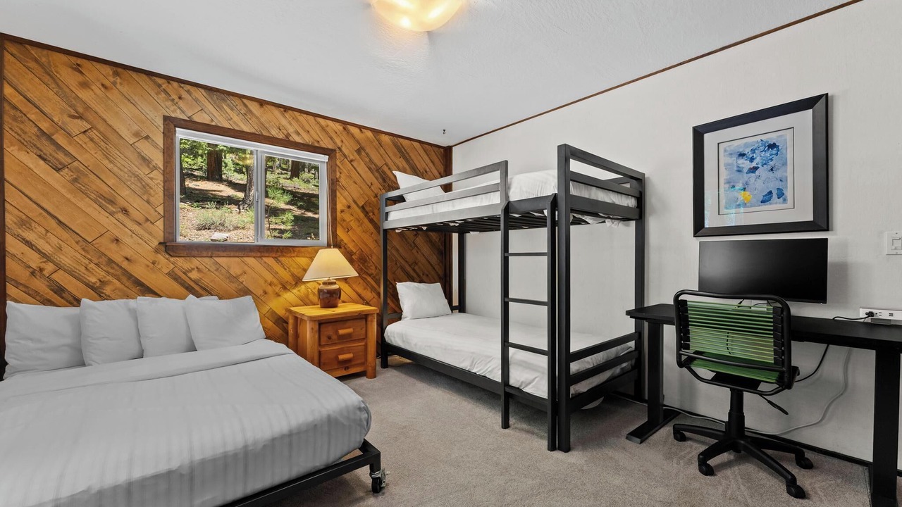 Photo of Bedroom in Kingswood Estates