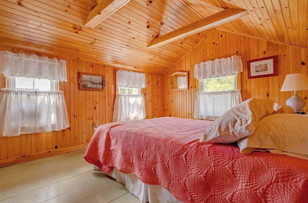 Photo of Bedroom in Peaks Island