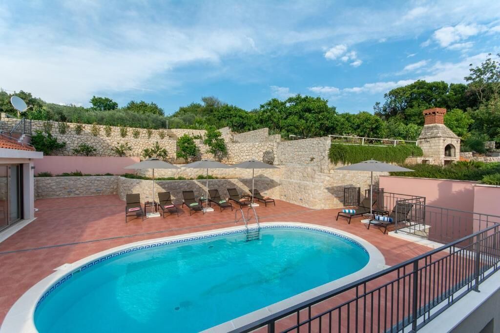 Photo of Outdoor in Molunat