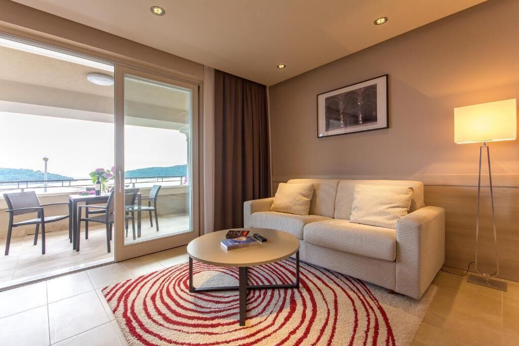 Photo of Livingroom in Molunat