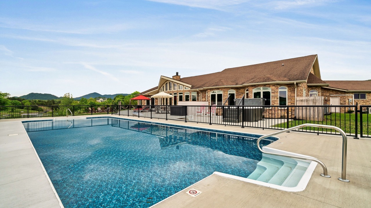 Photo of Outdoor in Dandridge