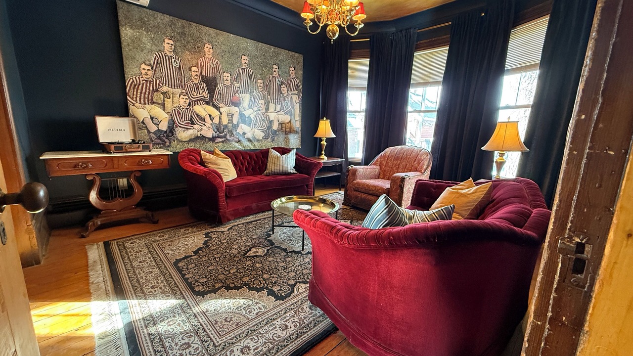 Photo of Livingroom in North End