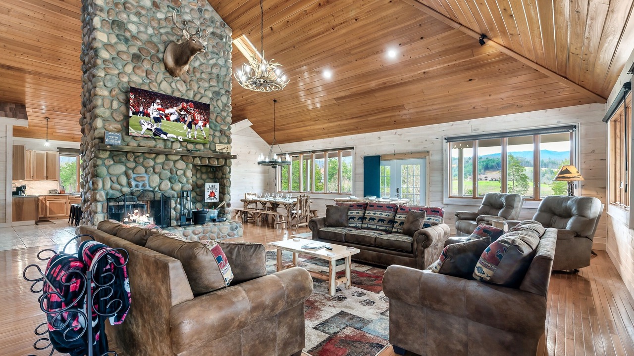 Photo of Livingroom in Dandridge