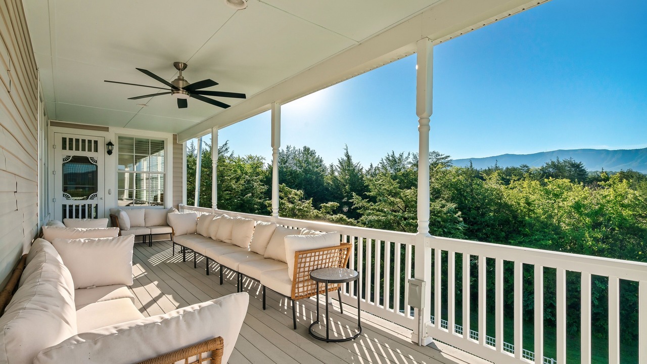 Photo of Patio Balcony in Dandridge