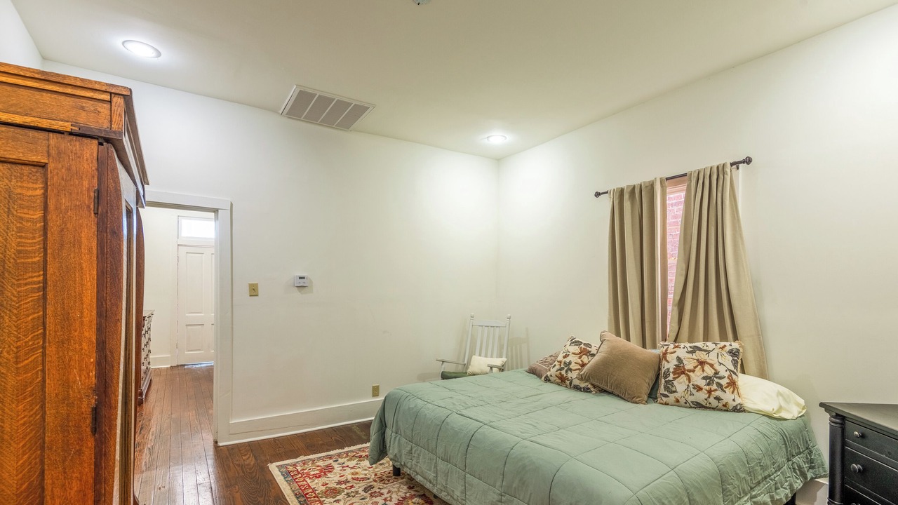 Photo of Bedroom in Natchez