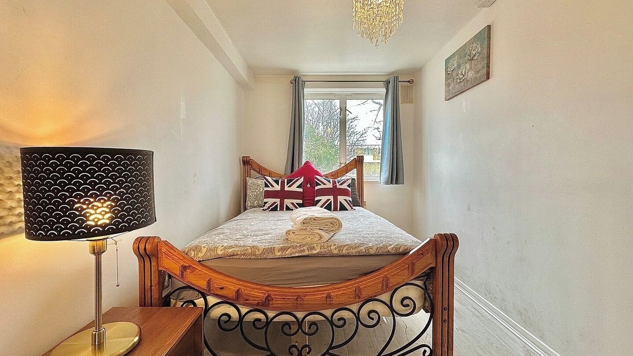 Photo of Bedroom in Stepney Green