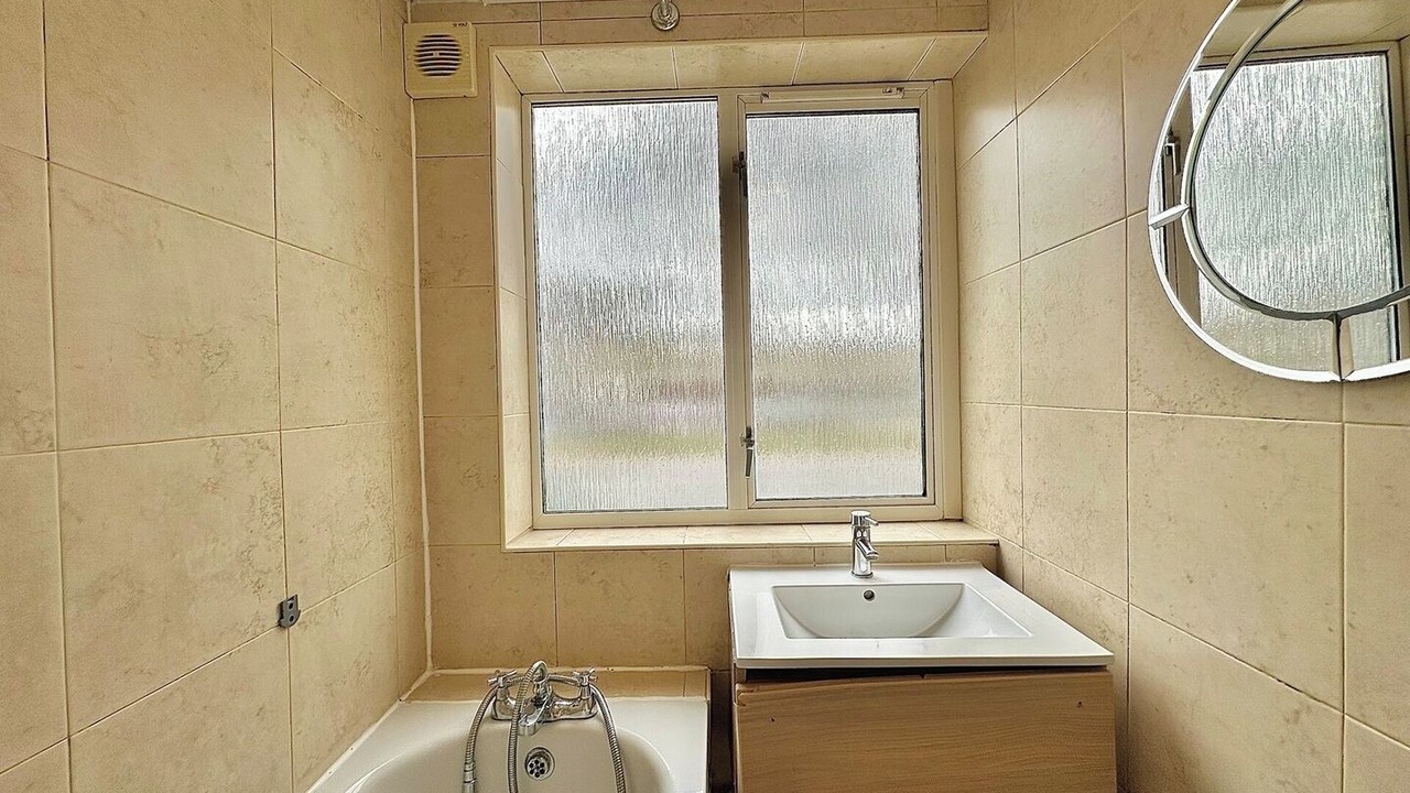Photo of Bathroom in Stepney Green
