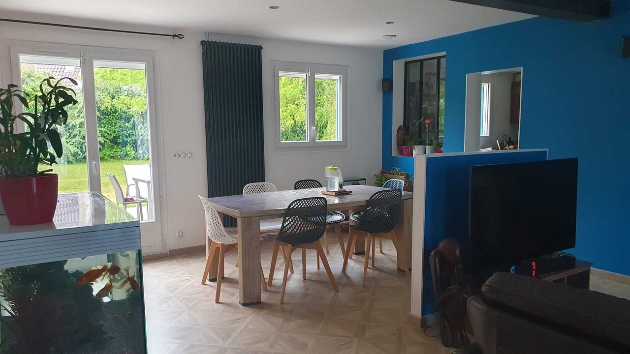 Photo of Others in Le Mesnil-Saint-Denis