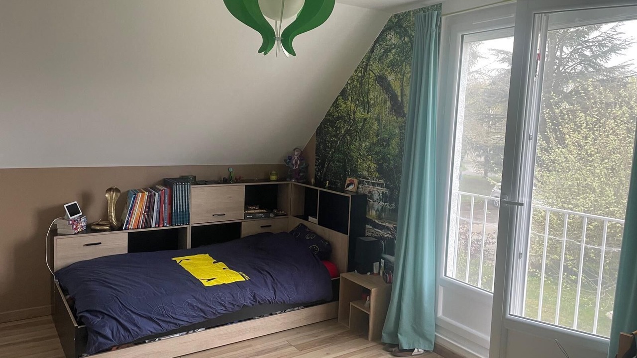 Photo of Bedroom in Le Mesnil-Saint-Denis