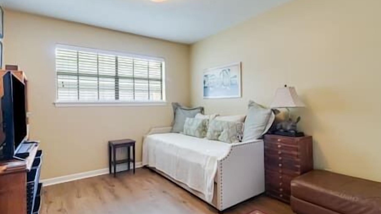 Photo of Livingroom in Lafayette