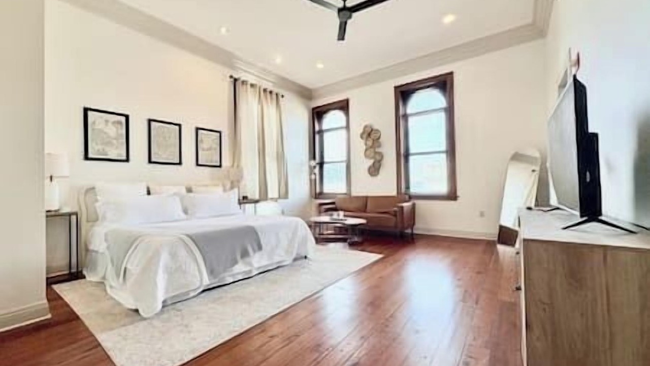 Photo of Bedroom in Downtown