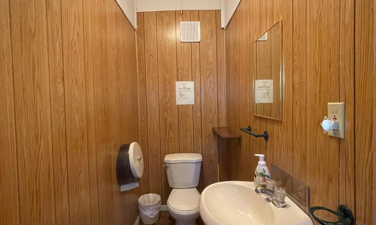 Photo of Bathroom in Hope Bay
