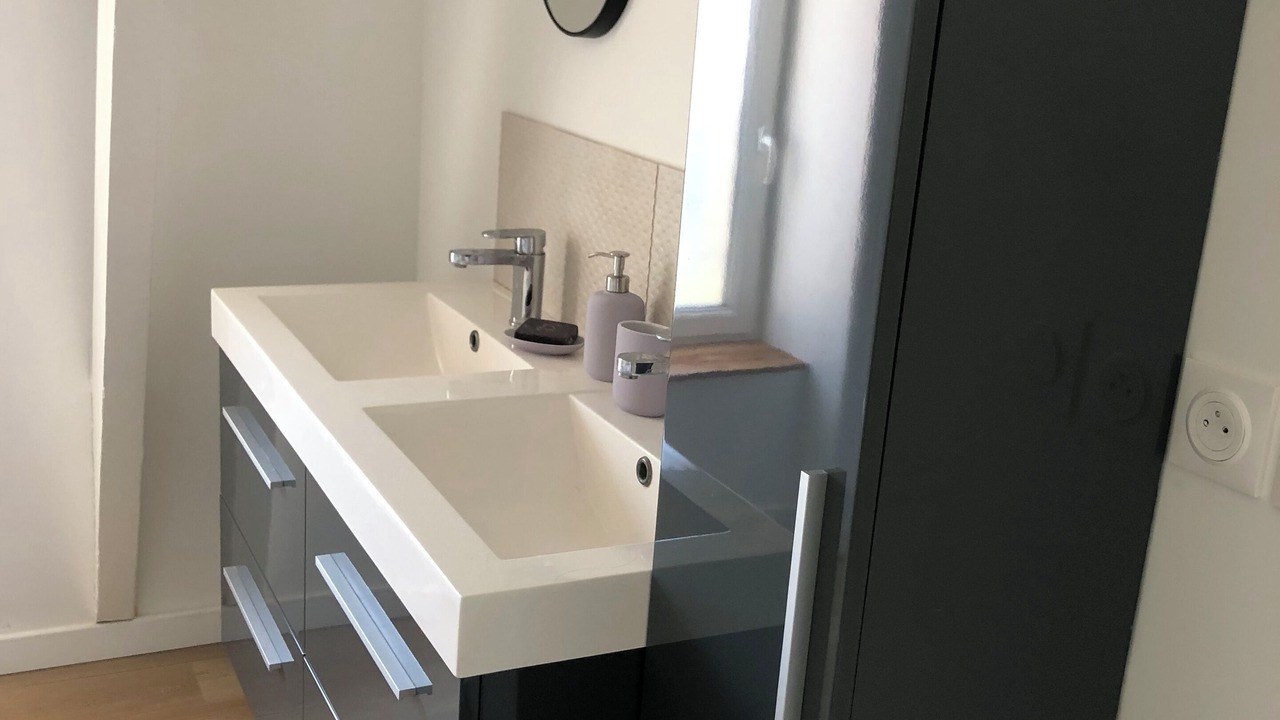 Photo of Bathroom in Anguerny