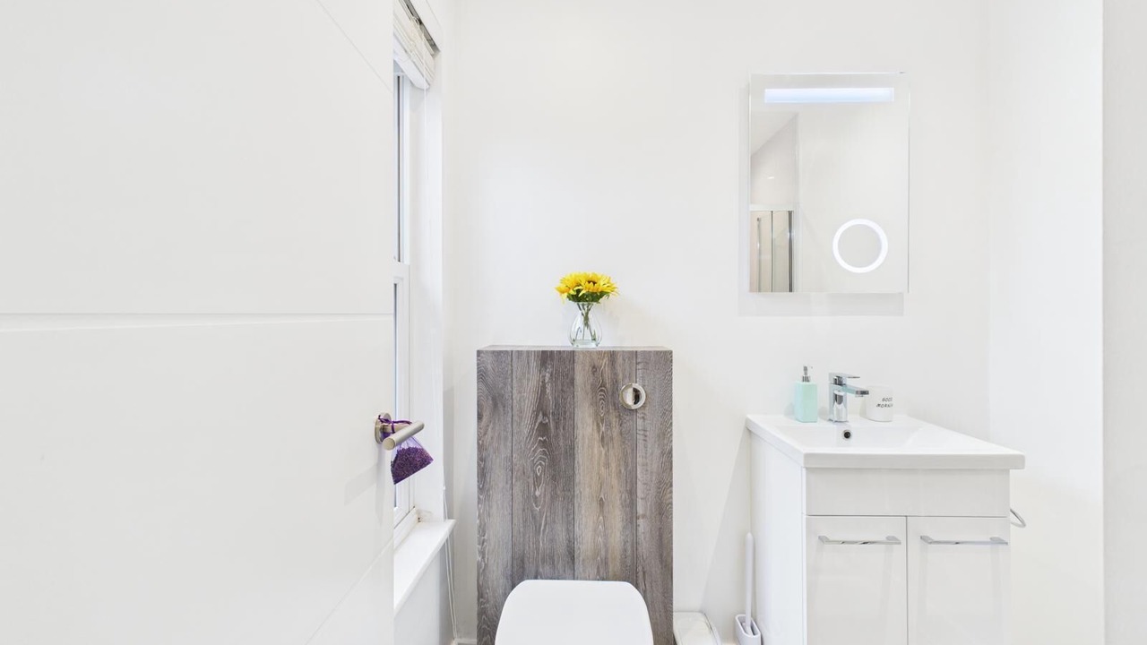 Photo of Bathroom in Reading