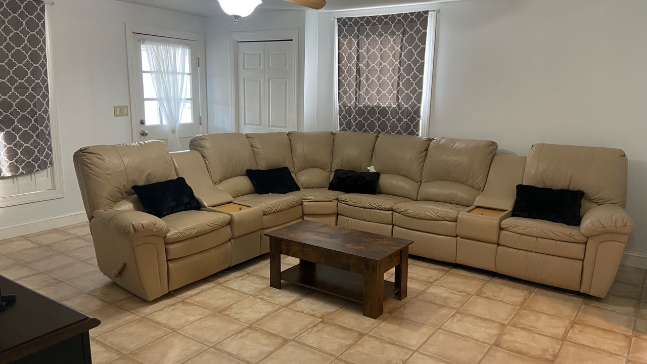 Photo of Livingroom in West Milton