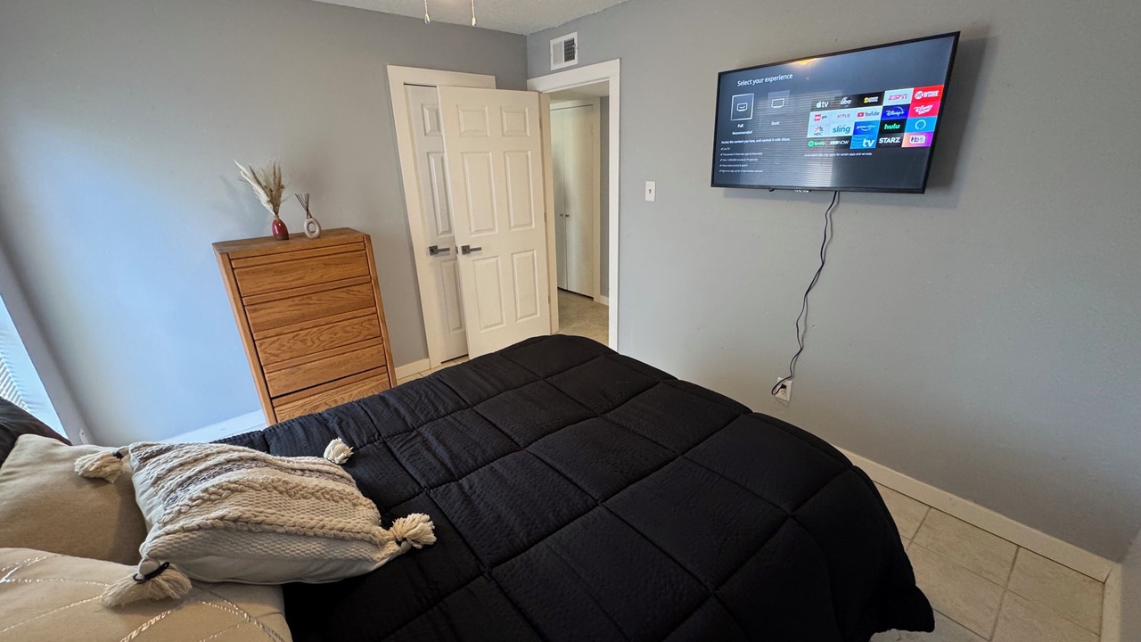 Photo of Bedroom in Smithville