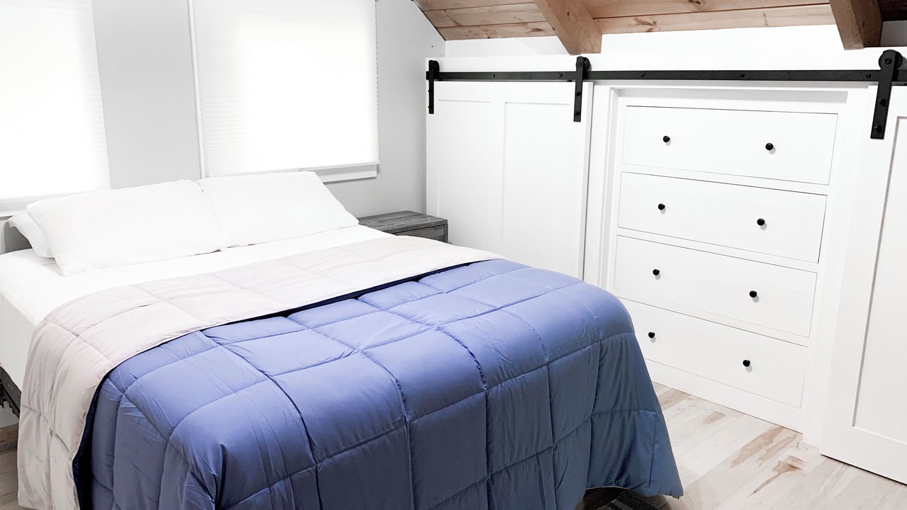 Photo of Bedroom in Lake Arrowhead