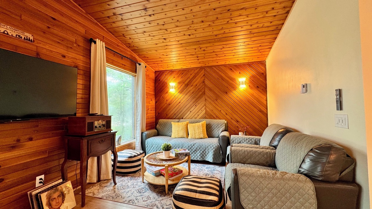 Photo of Livingroom in Winnipeg Beach