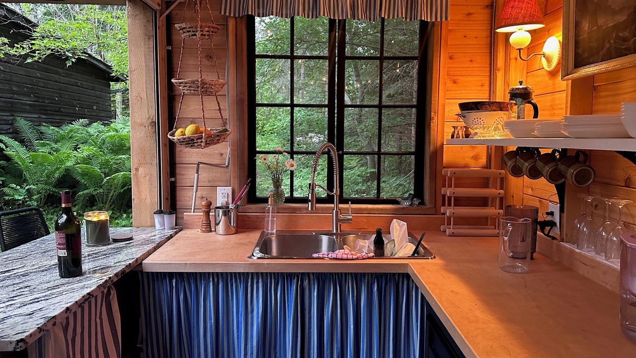 Photo of Kitchen in Victoria Beach