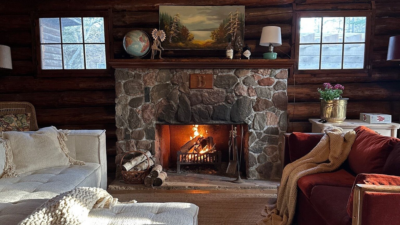 Photo of Livingroom in Victoria Beach