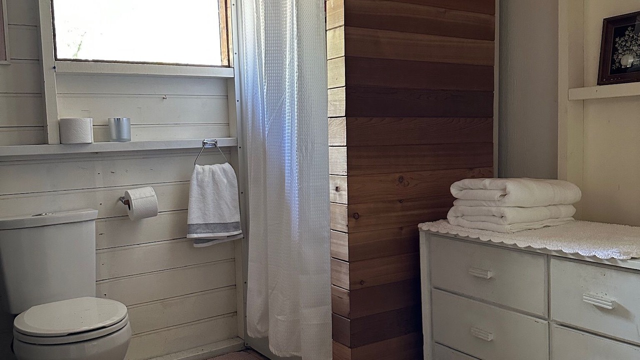 Photo of Bathroom in Victoria Beach