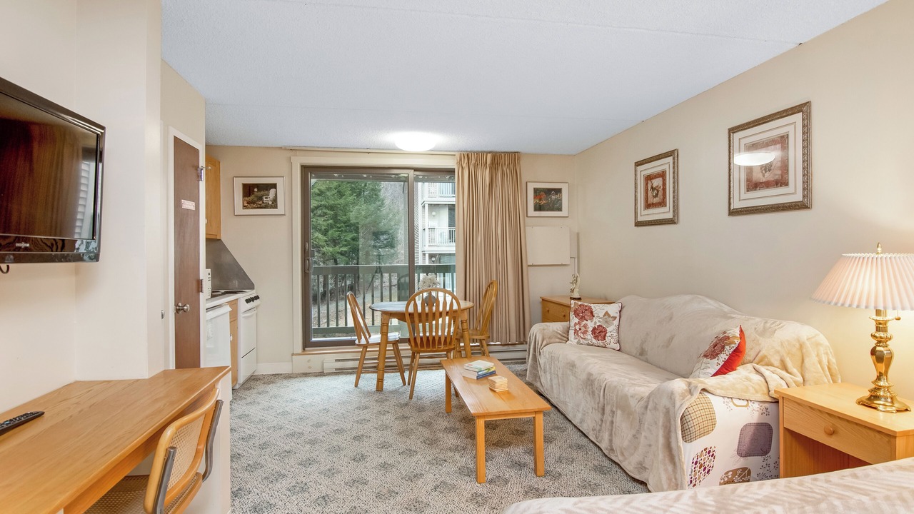 Photo of Livingroom in Jeffersonville