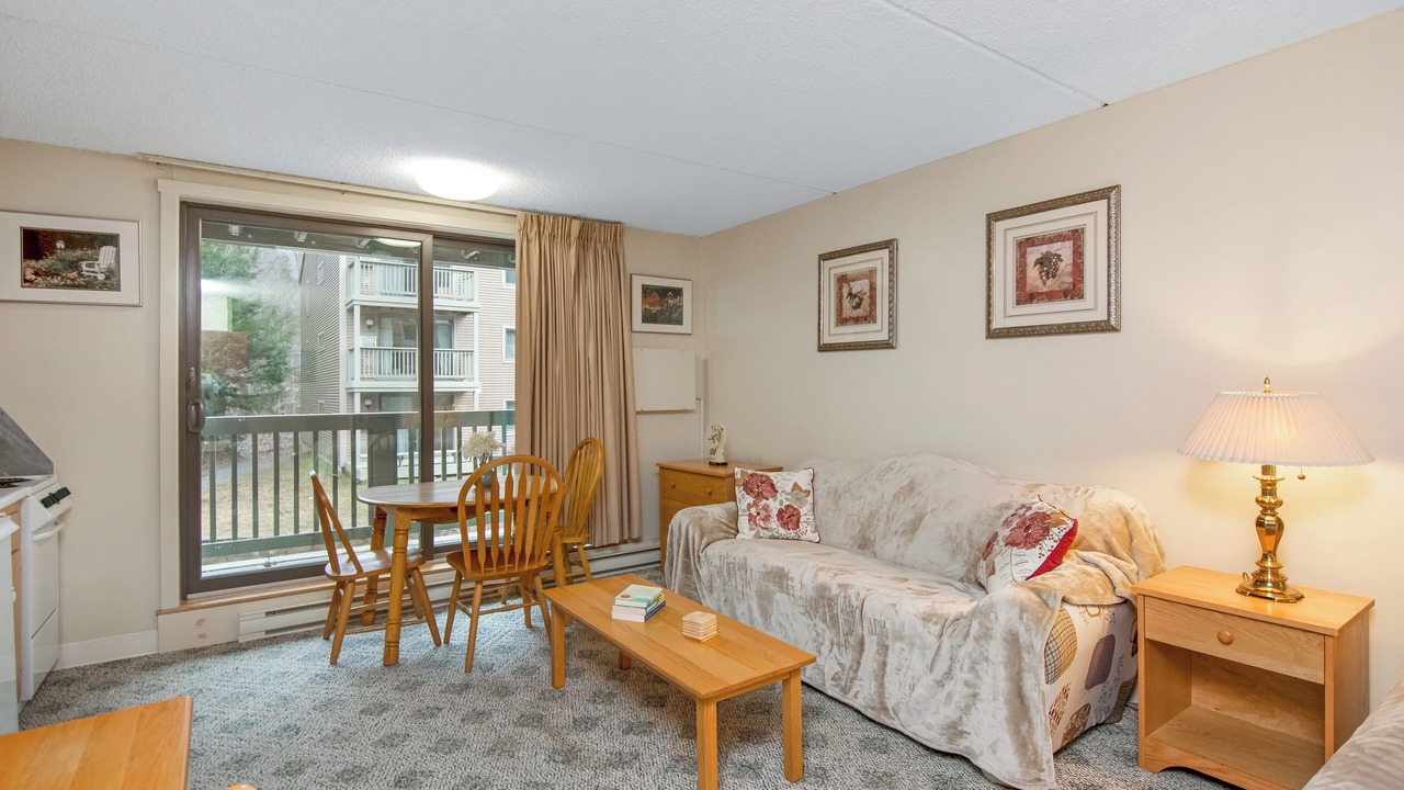 Photo of Livingroom in Jeffersonville