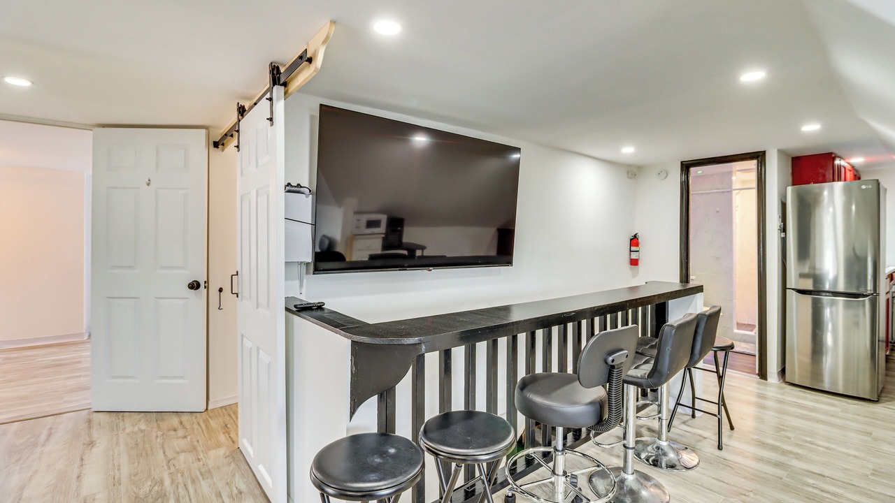 Photo of Others in Arlington Heights