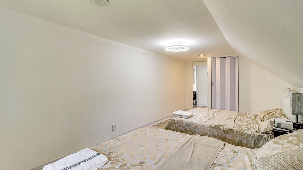 Photo of Bedroom in Arlington Heights