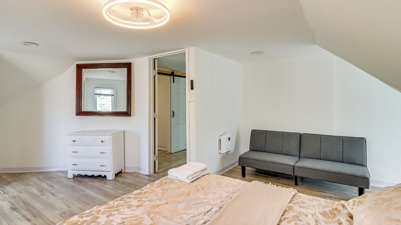 Photo of Bedroom in Arlington Heights