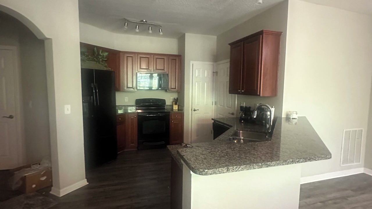 Photo of Kitchen in Bearss Plaza