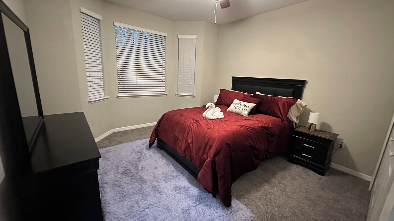 Photo of Bedroom in Bearss Plaza