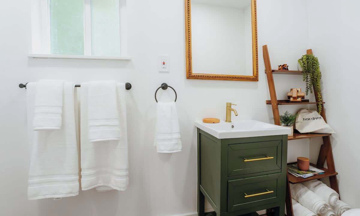 Photo of Bathroom in Packwood