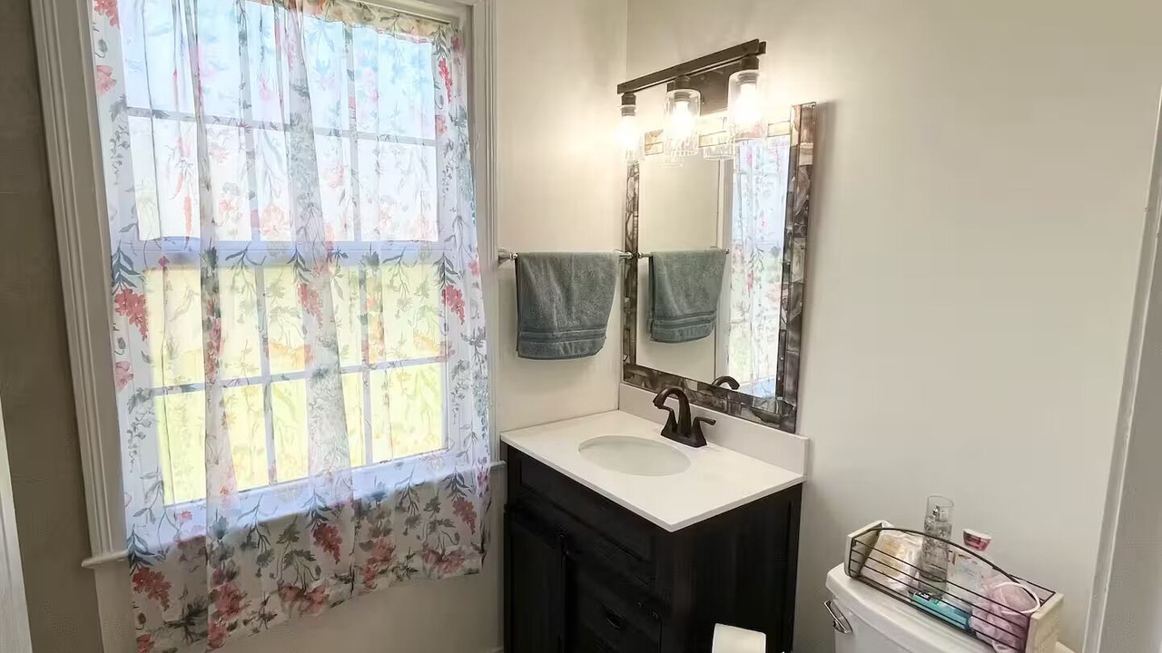 Photo of Bathroom in Mobile