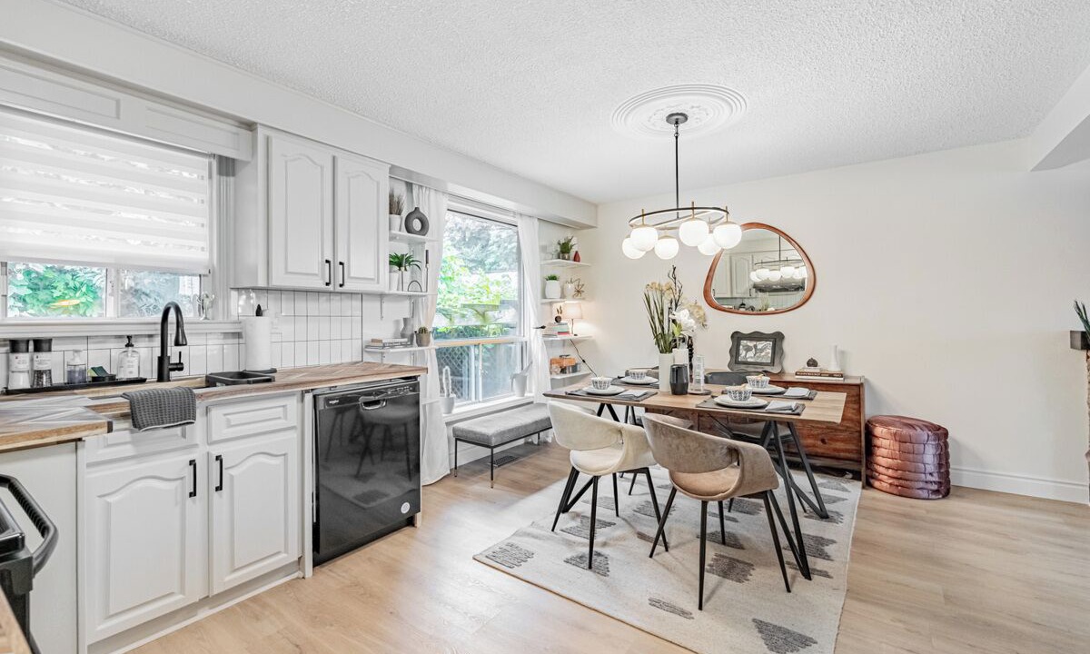 Photo of Kitchen in Lakeview