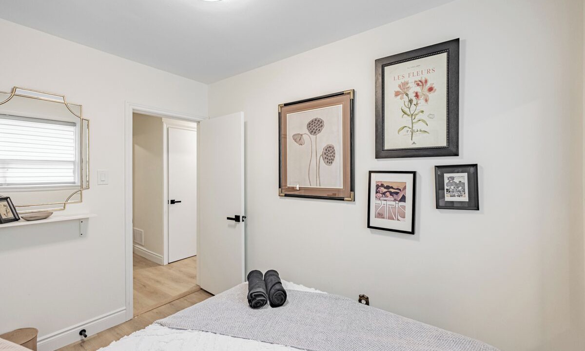 Photo of Bedroom in Lakeview