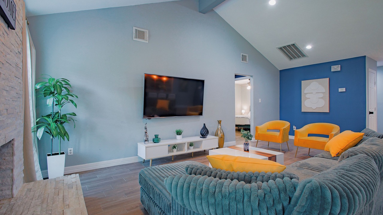 Photo of Livingroom in Houston