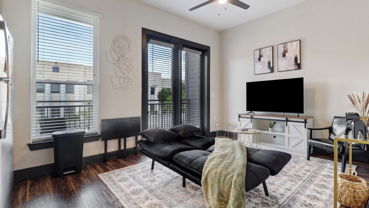 Photo of Livingroom in North Burnet