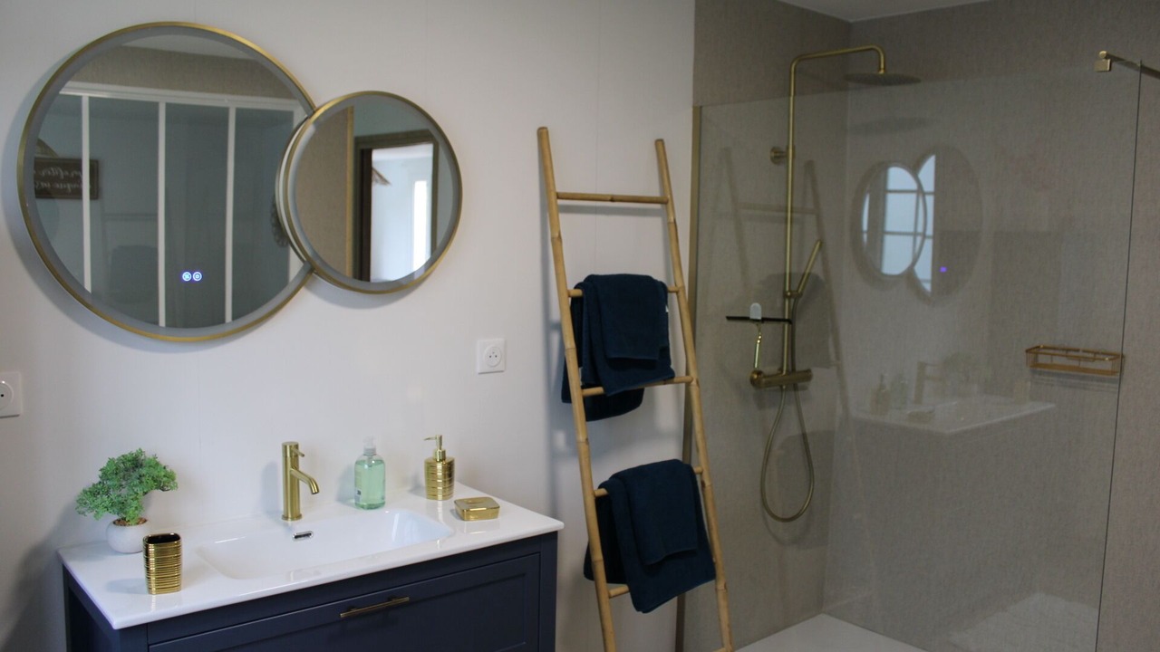 Photo of Bathroom in Doudeauville