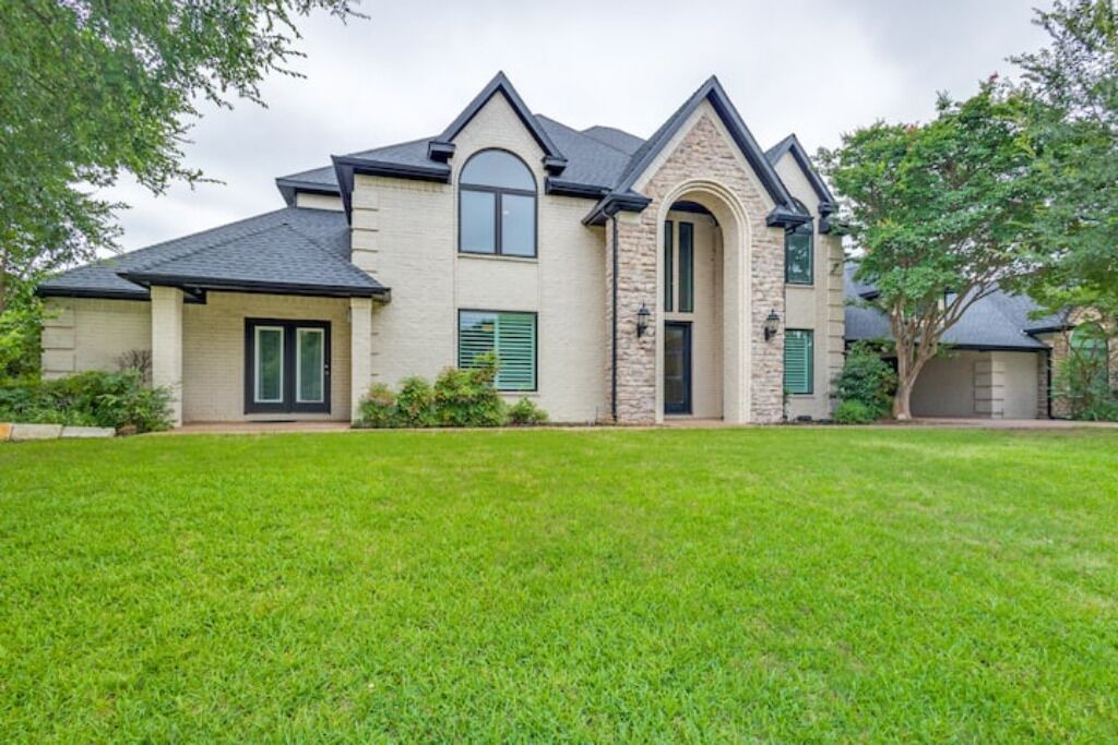 Photo of Outdoor in Flower Mound