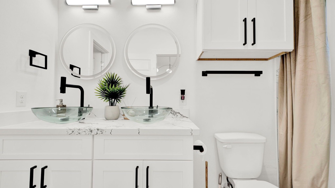 Photo of Bathroom in OST - South Union
