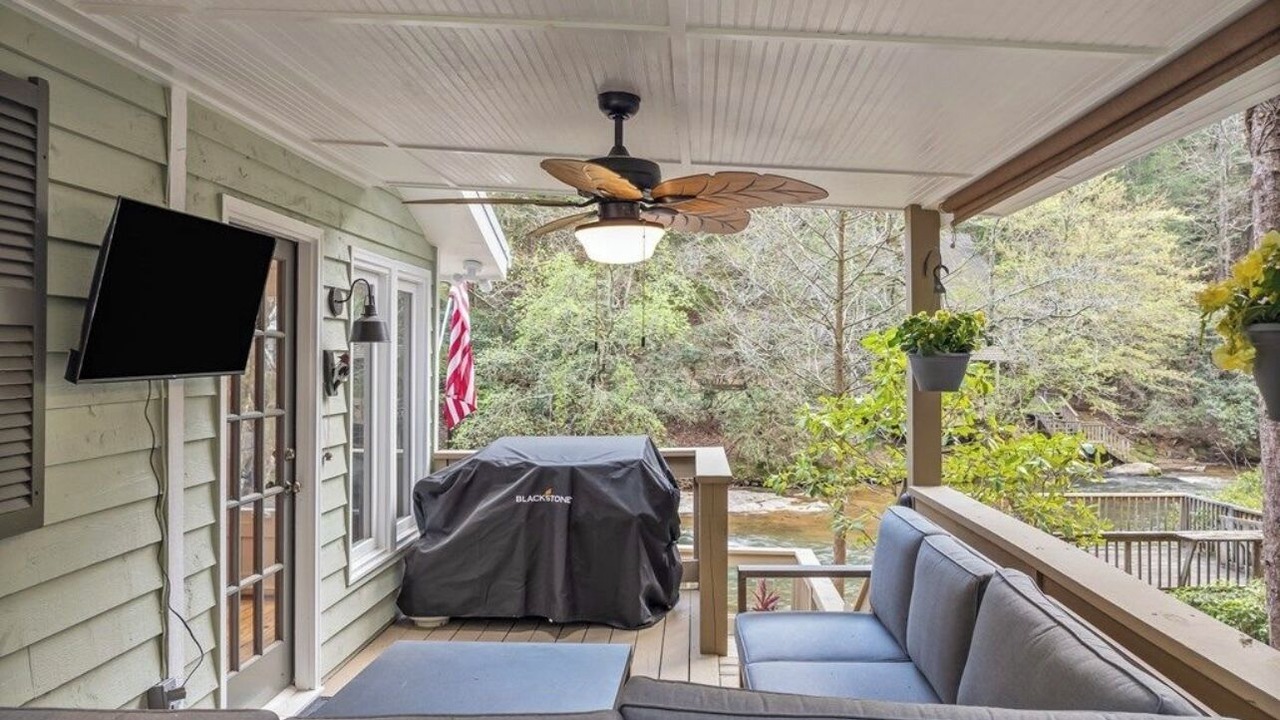 Photo of Patio Balcony in Ellijay