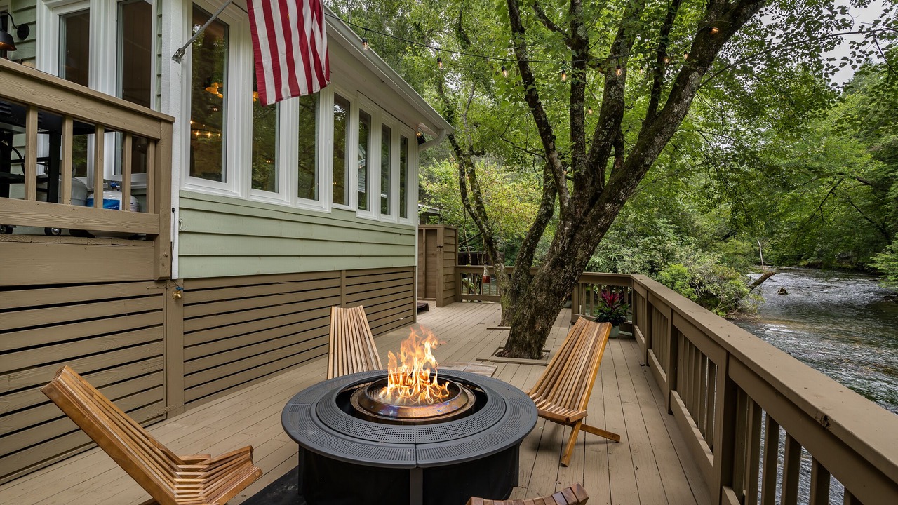 Photo of Patio Balcony in Ellijay