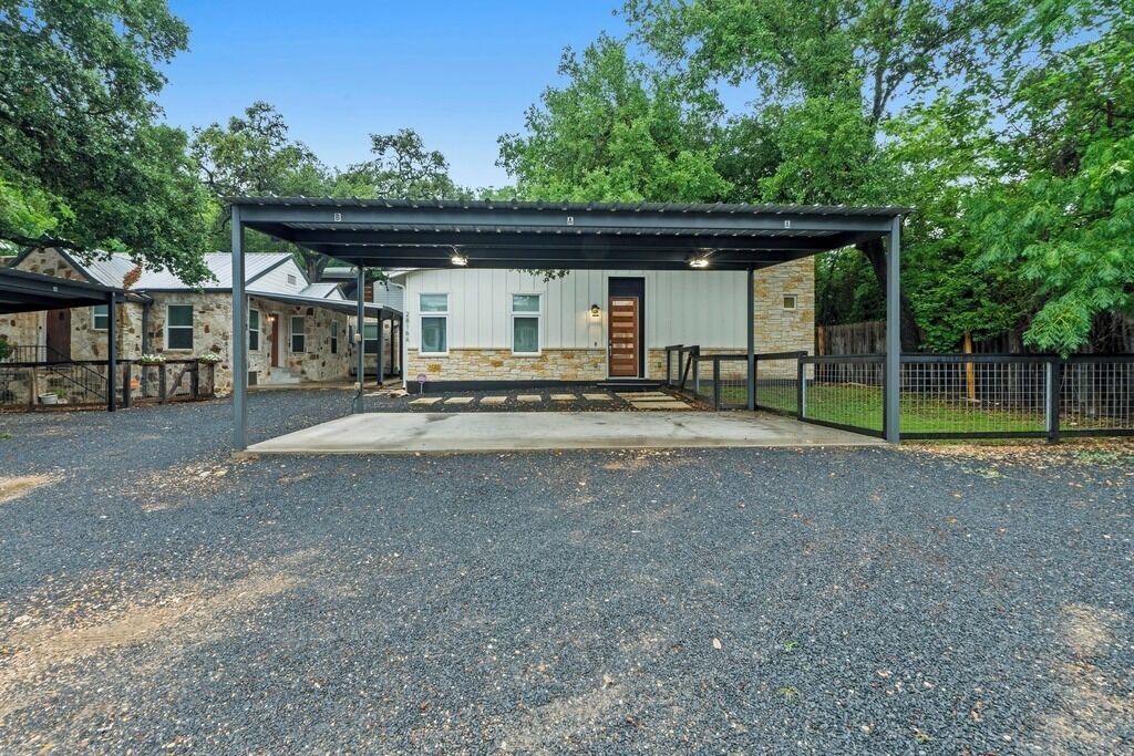 Photo of Outdoor in Rosewood
