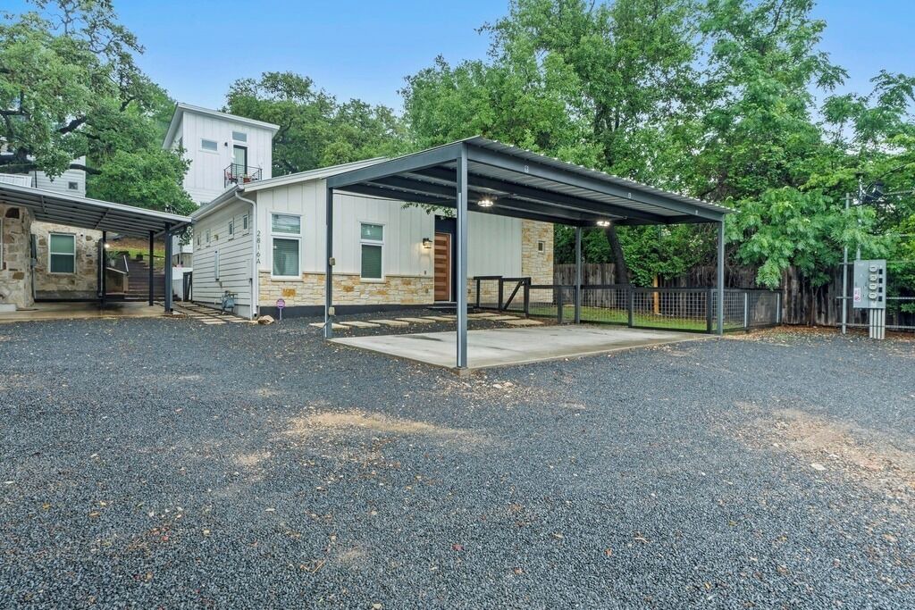 Photo of Outdoor in Rosewood